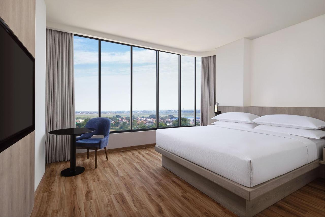 Fairfield By Marriott Jakarta Soekarno-Hatta Airport Тангеранг Екстериор снимка